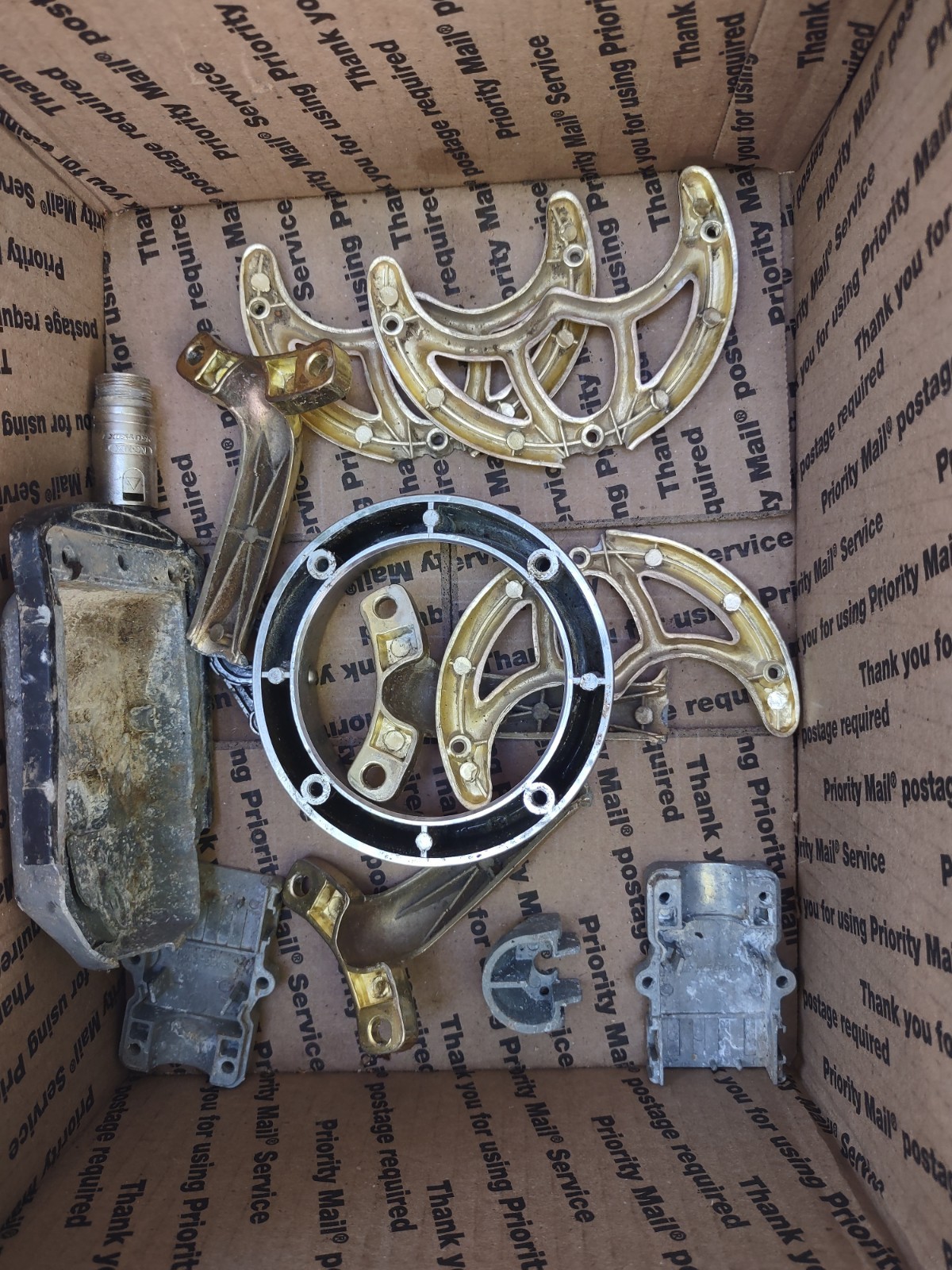 Medium Box Scrap Zinc/ Metal – For Melting and Casting-Resource Recovery Recycle