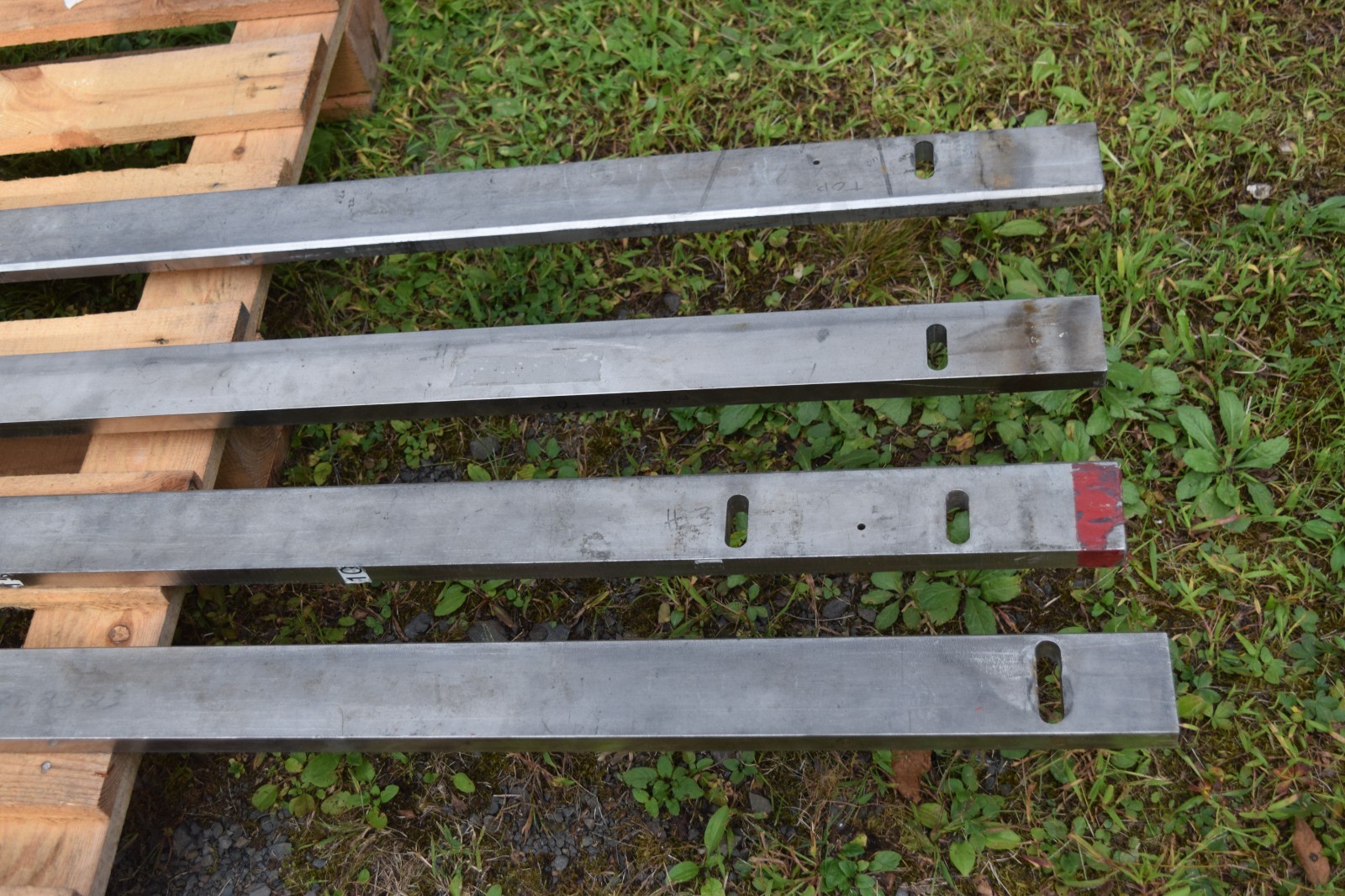 Steel Metal Flat Bar 90″x2.5″x0.75″ Lot of 4