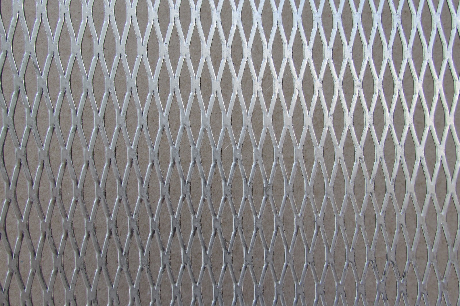 1/4#–18 304 STAINLESS STEEL FLATTENED EXPANDED METAL 4″ X 6″