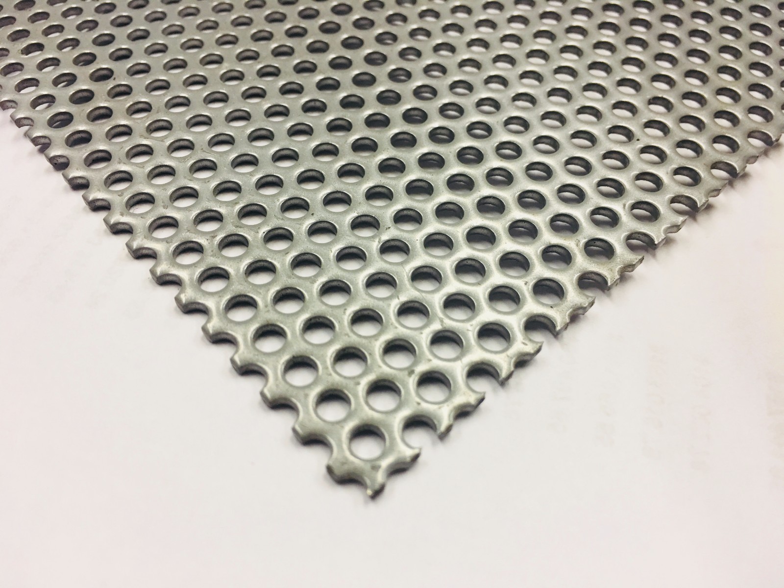 Painted Steel Perforated Sheet (16 ga.)11″x10″ “1/8″ Holes-3/16″ Stagger CxC”