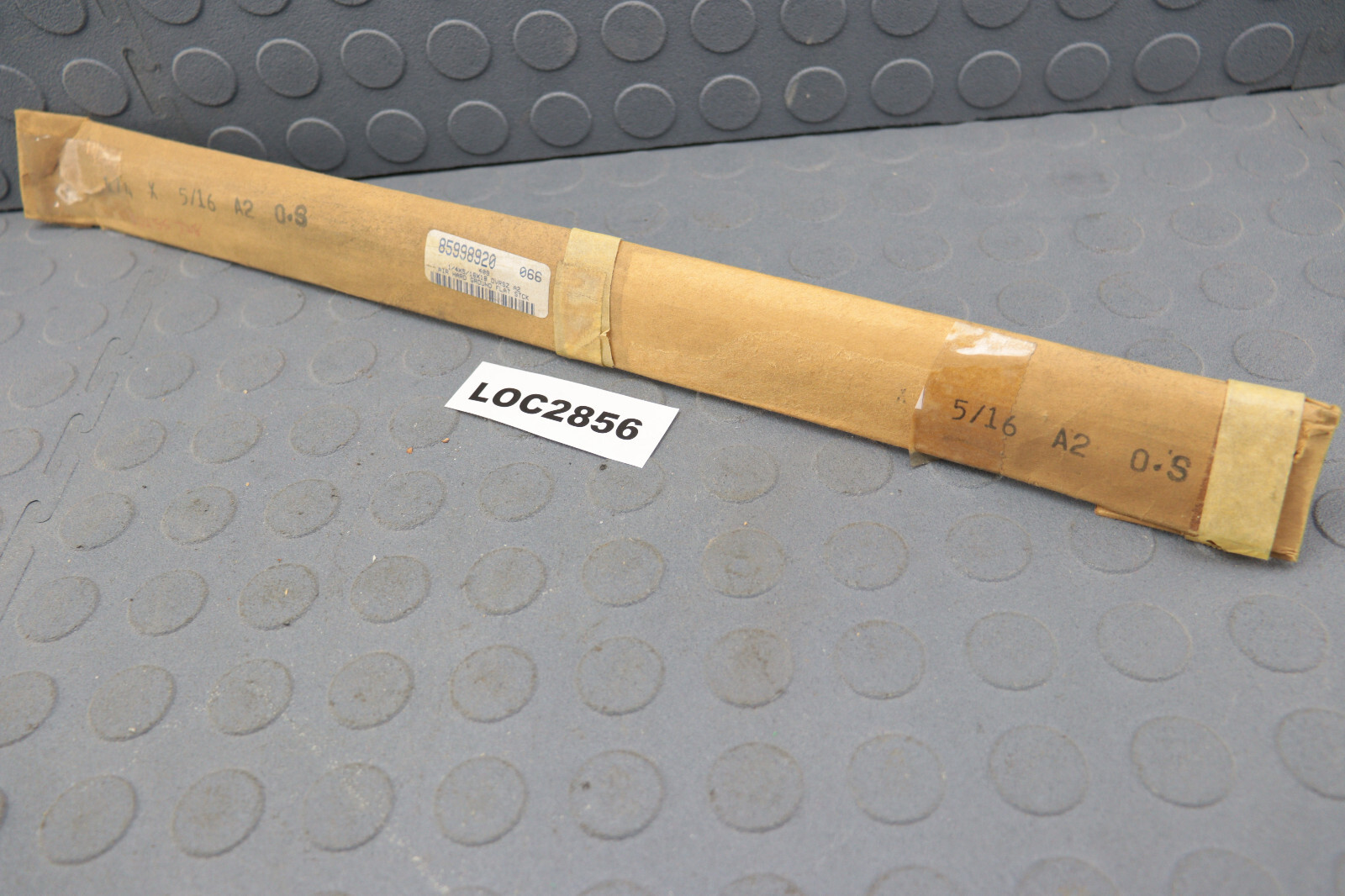 A2 A-2 TOOL STEEL 1/4″ X 5/16″ X 18″ OVERSIZED FLAT STOCK LOC2856