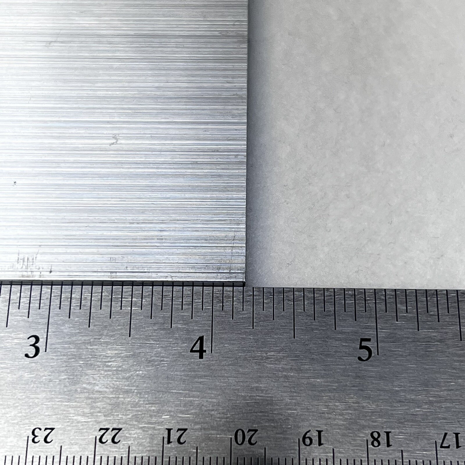 Aluminum Bar Flat Stock 1/8″ x 2.5″ x 4+” Alloy 6061 Unpolished 1 Milled End