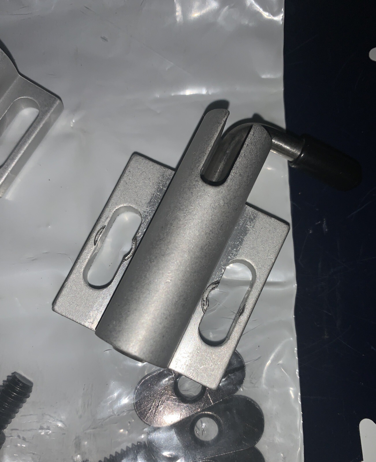 80/20 2107 Deadbolt Latch 10 & 15 Series 1-1/2 In.