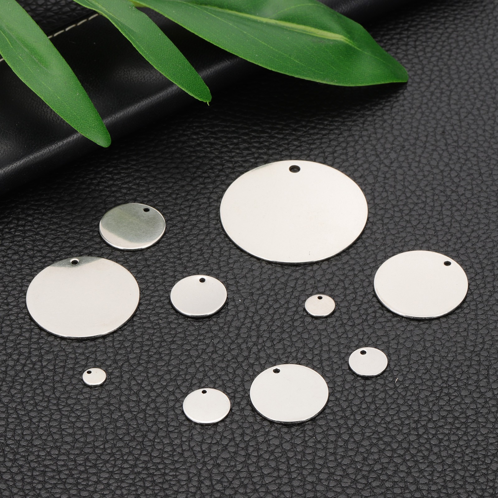 20 Pcs 5/16 Inch Round Metal Stamping Blanks, Silvery Blank Tags
