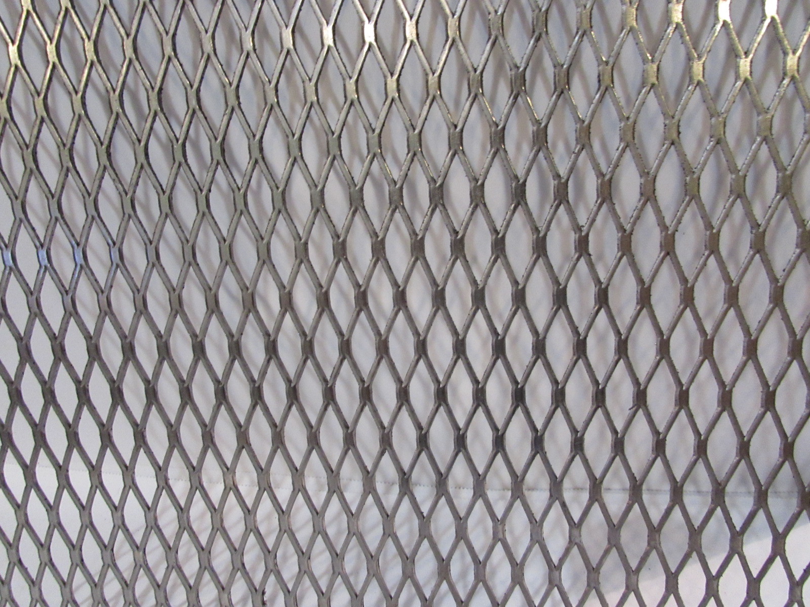 ==1/2 #13 HEAVY DUTY 304 STAINLESS FLATTENED EXPANDED METAL–12″ X 18″=
