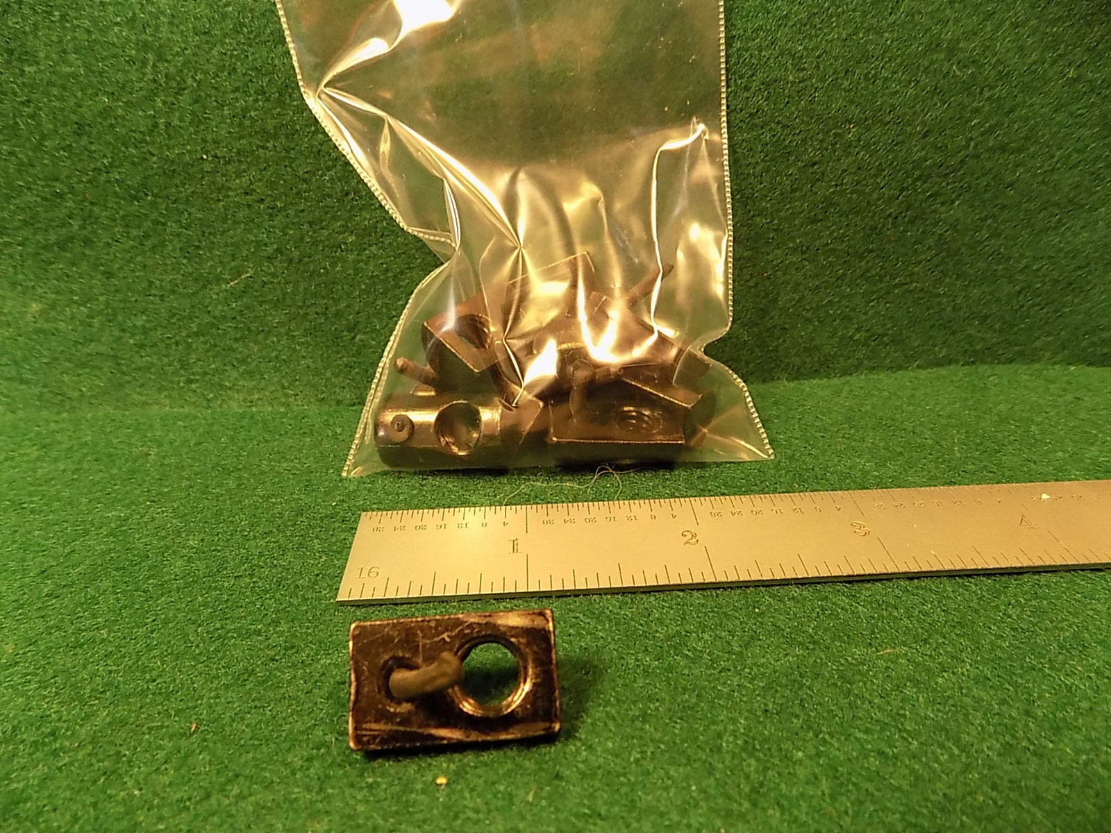 (1) Pack of 10 80/20 3282 15 Series 5/16×18 Drop-In Roll-In T-Nut USED
