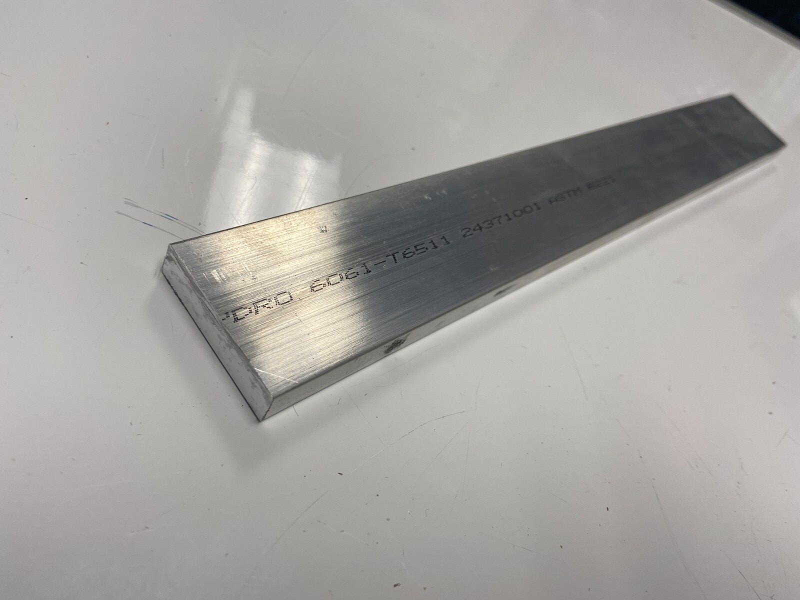 3/8″ x 1-1/2″ Aluminum Flat Bar, 6061 Plate, 36″ Length, T6511 Mill Stock, 0.375