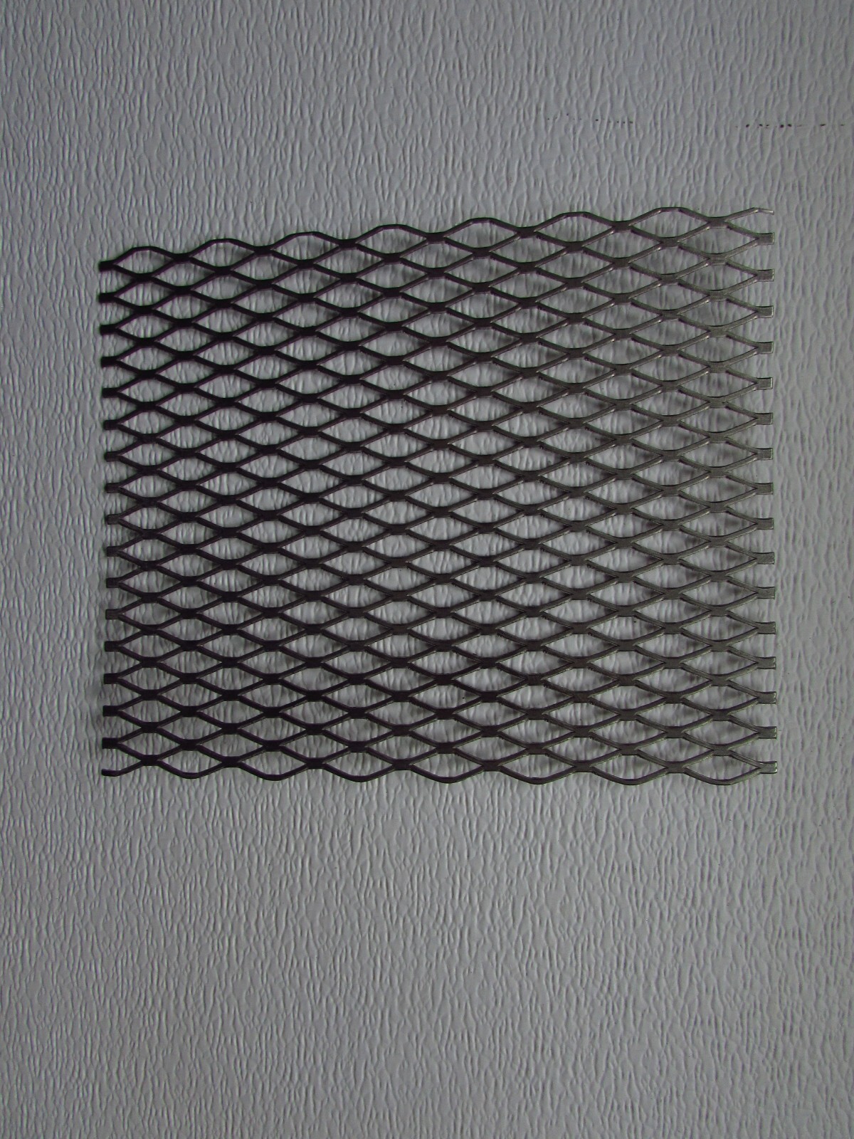 1/2″-#16. 304 STAINLESS STEEL FLATTENED EXPANDED METAL–6-1/2″ x 12″