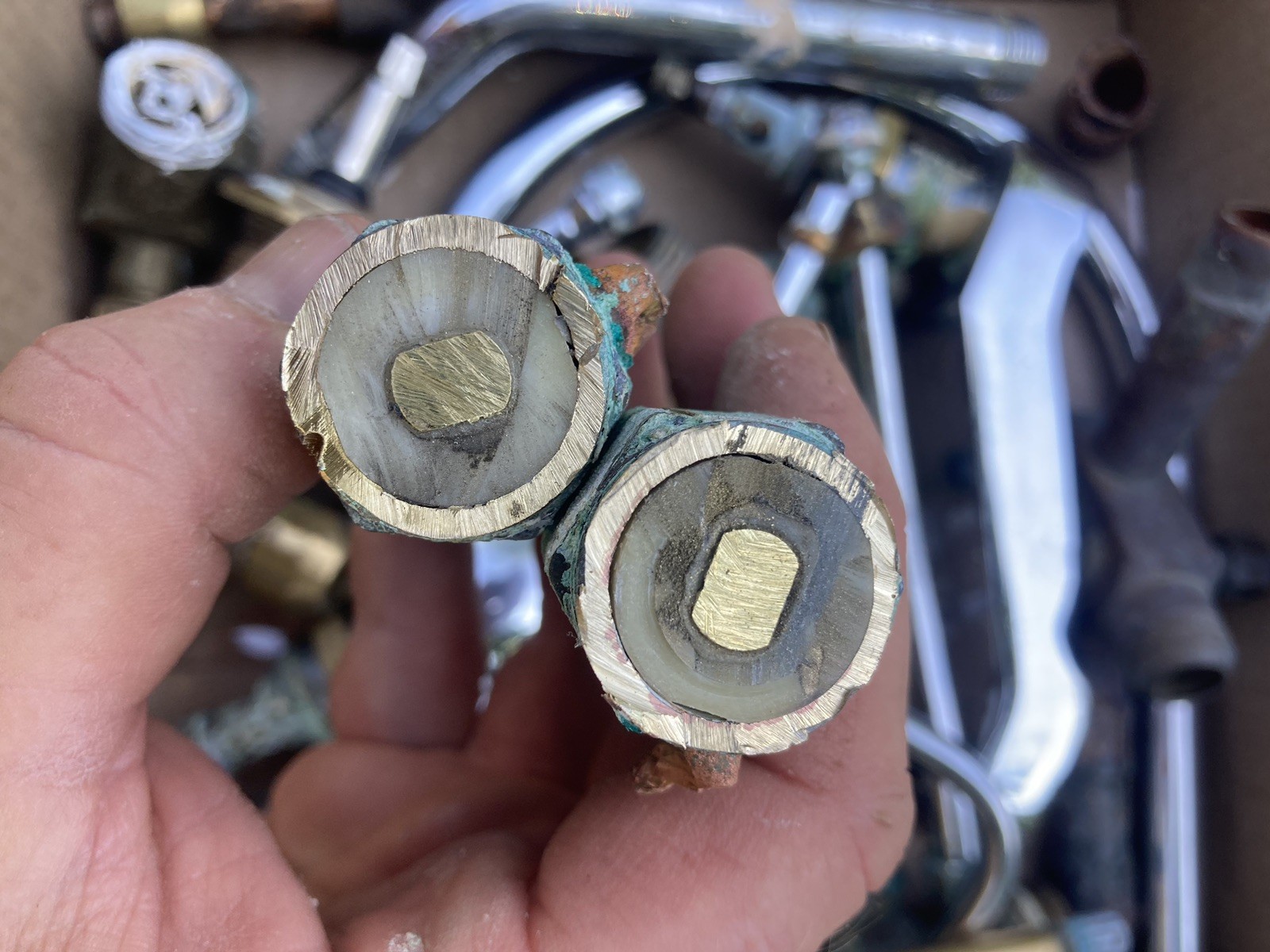 19 LBS 8 OZ Scrap Mixed Brass Red/Yellow Some Copper 70/30 Cartridges Melting