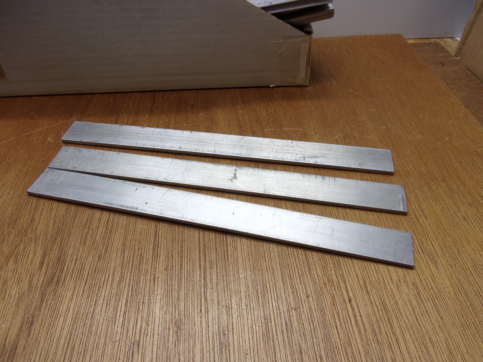 (Qty.3) 1/8″ X 1″ X 10″ Long 6063 T52 Aluminum Flat Bar Stock
