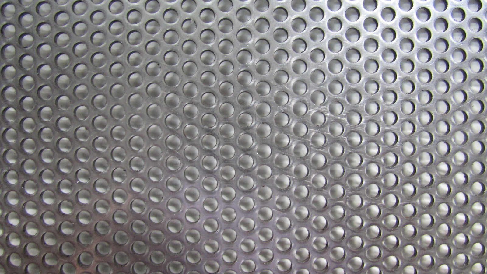 1/8″ HOLES 18 GAUGE 304 STAINLESS STEEL PERFORATED SHEET–11 ” X 23″