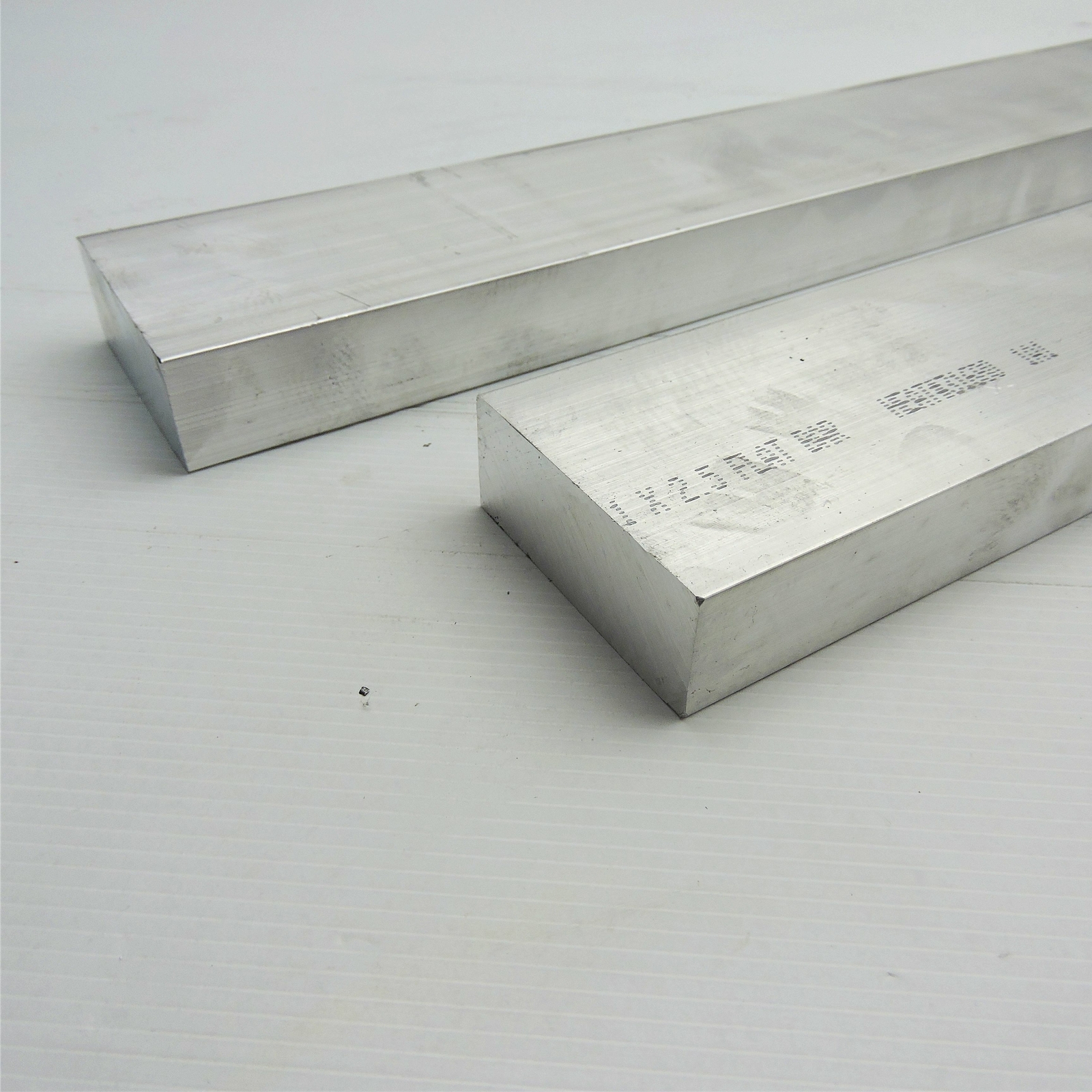 1.125″ thick 1 1/8 Aluminum 6061 PLATE 2.4″ x 19.75″ Long QTY 2 sku 241220
