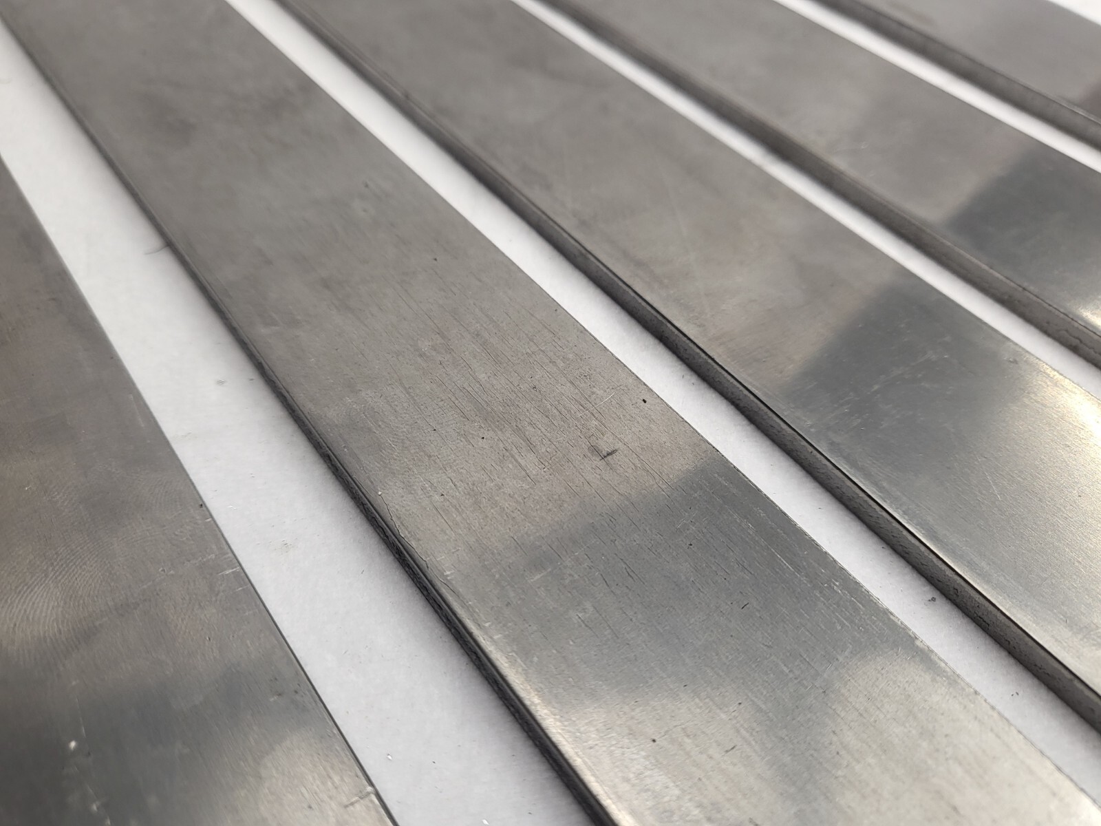 1095 Cold Rolled Carbon Steel 3/16″ x 1-1/2″ x 12″, Knife Making Stock 5 PACK