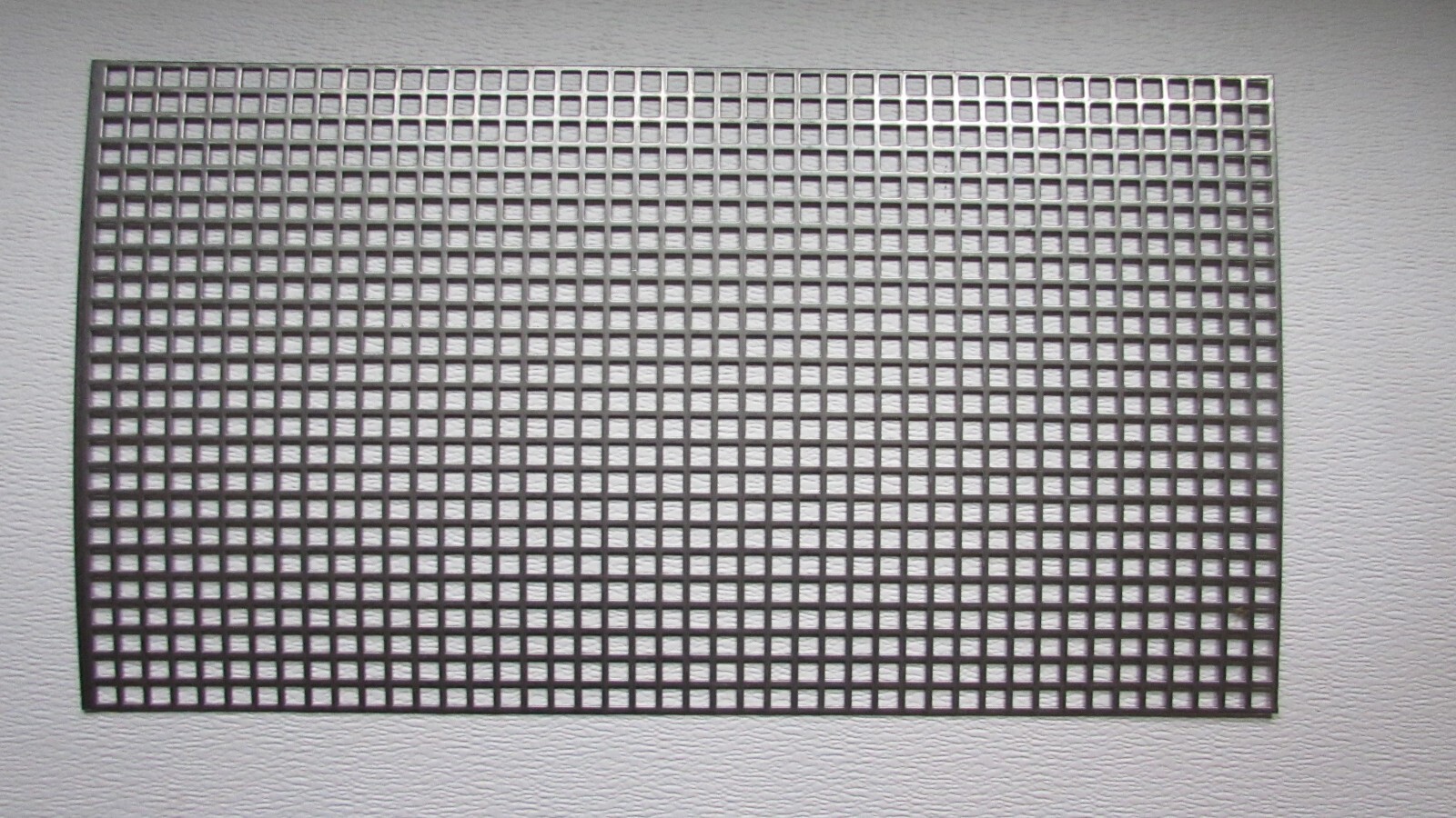 3/8″ SQUARE HOLE PERFORATED CARBON STEEL METAL 16 GA.- —-12″ X 12″