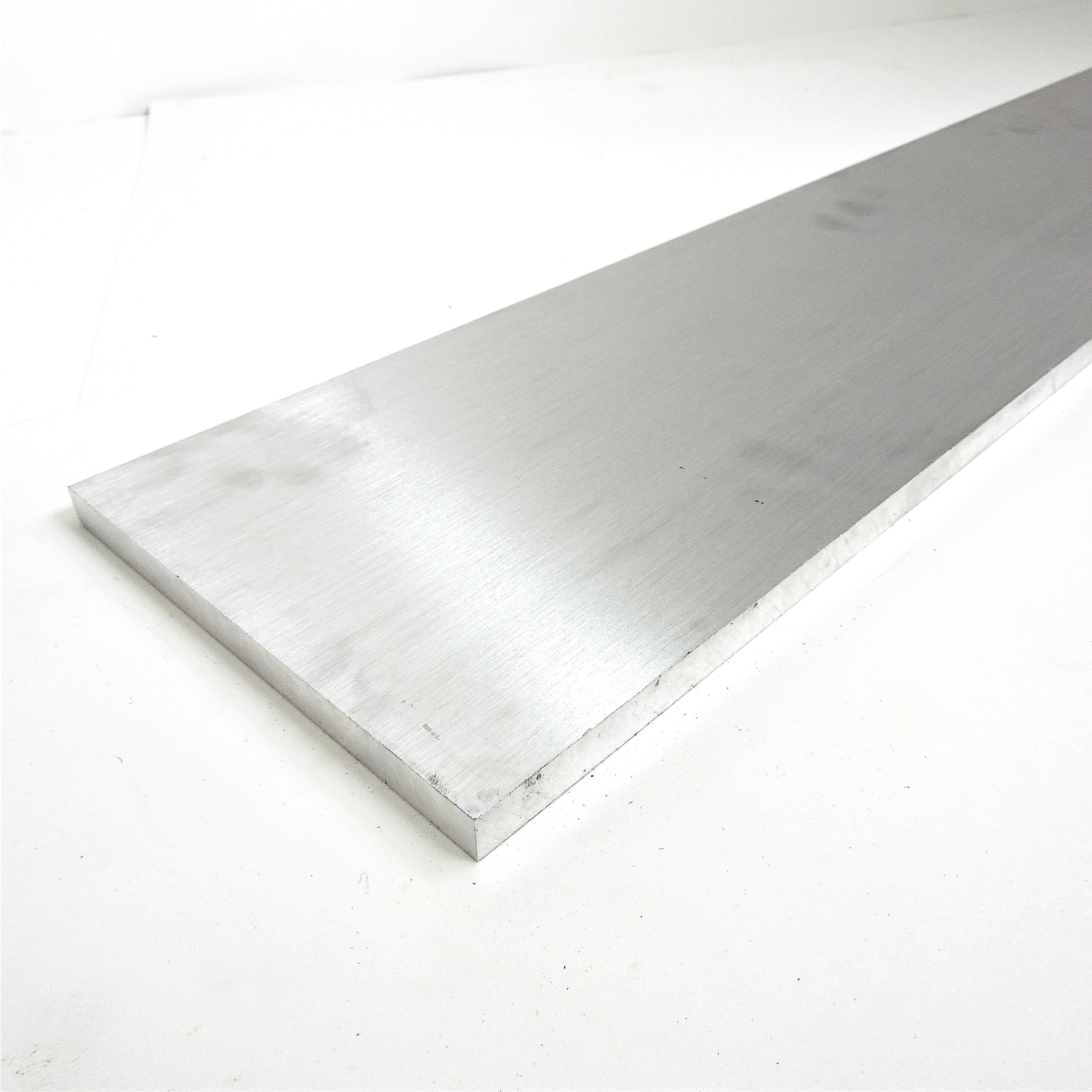 .625″ thick 5/8 Aluminum 6061 PLATE 5.75″ x 20.25″ Long sku 186320