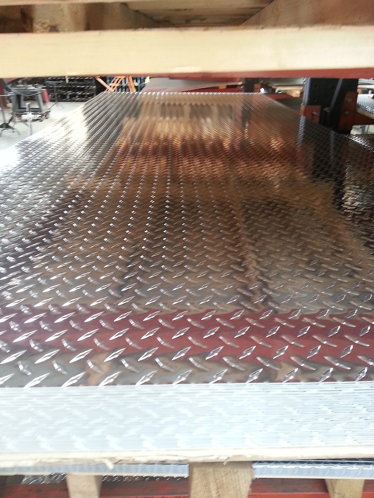 DIAMOND PLATE TREAD BRITE .188 x 24″x 60″ ALLOY 3003