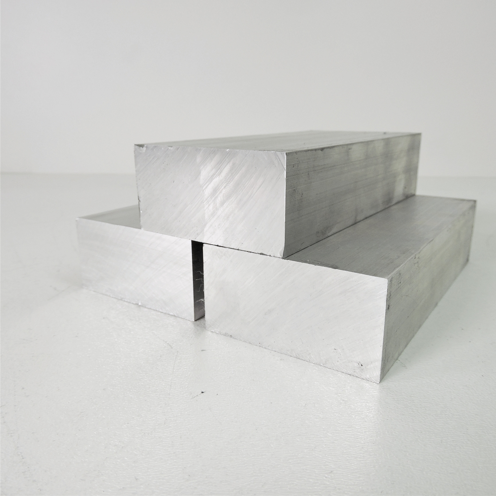 1.25″ x 3″ Aluminum 6061 FLAT BAR 6″ Long new mill stock QTY 3 sku M361
