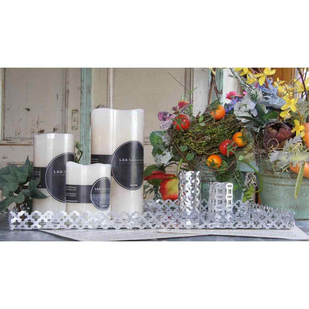 Cloverleaf Durable Aluminum Sheet Indoor/Outdoor in Silver 24 In. X 36 In.