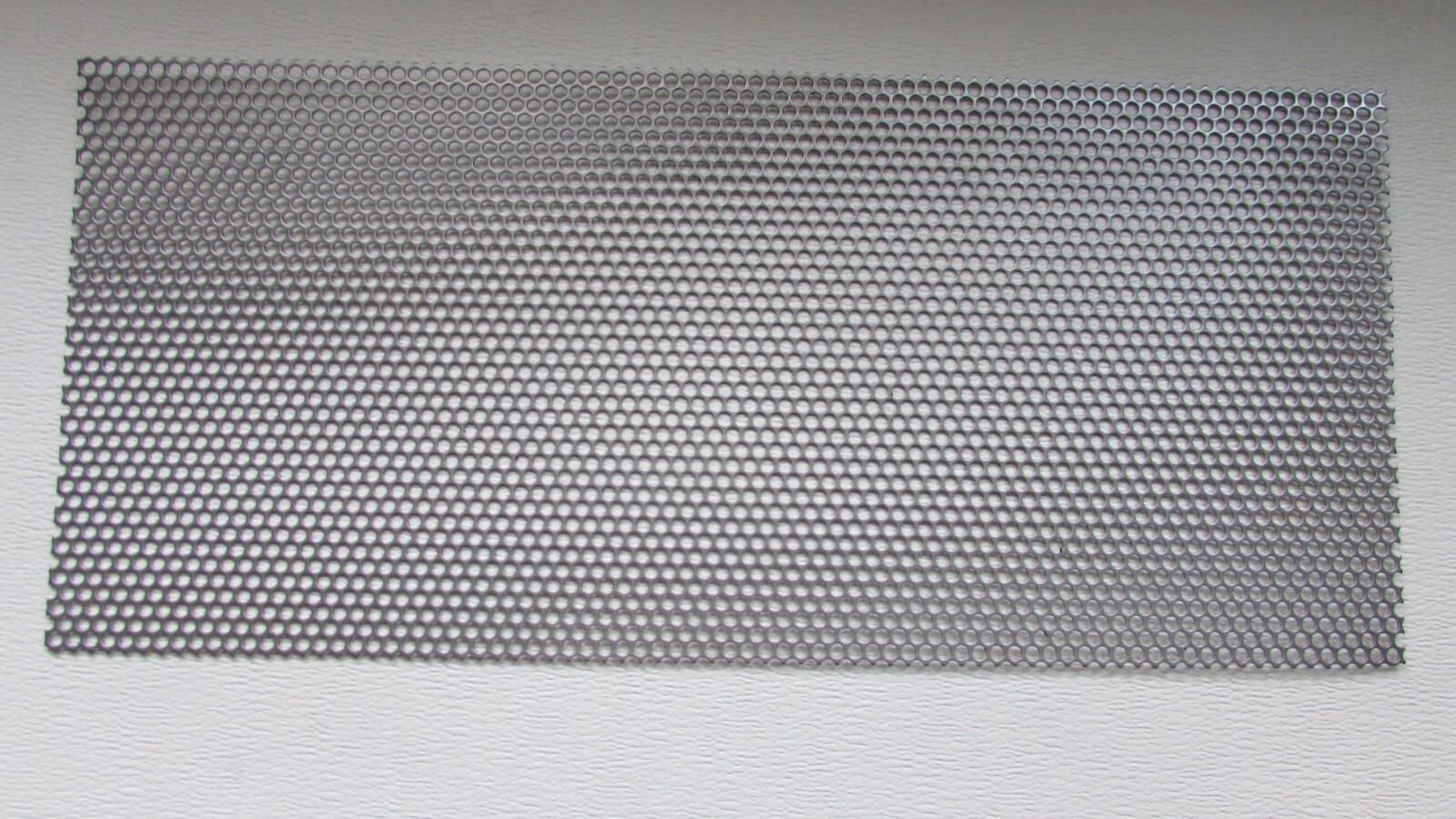1/4″ HOLES 16 GAUGE 304 STAINLESS STEEL PERFORATED SHEET–10-3/4″ X 24″