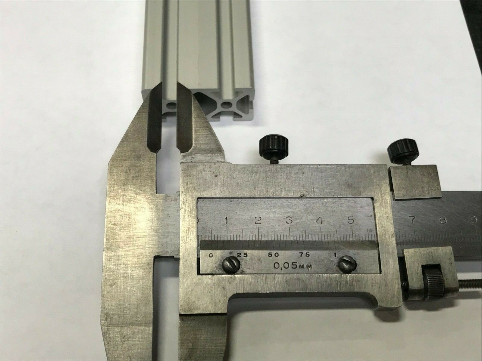 2040 20mmx40mm Series 5 T-Slot Aluminum Extrusion – 1000 mm 1m CNC 3D Printer