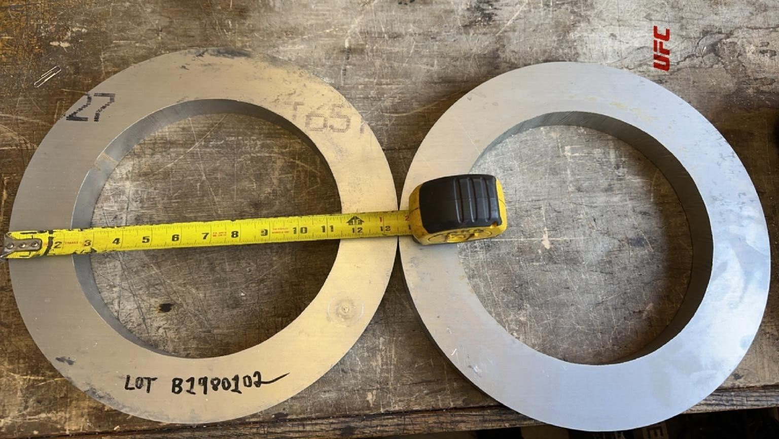 13-1/2″OD x 9-1/2″ID, 6061 Aluminum plate Ring, Circle 1-1/4″ thick
