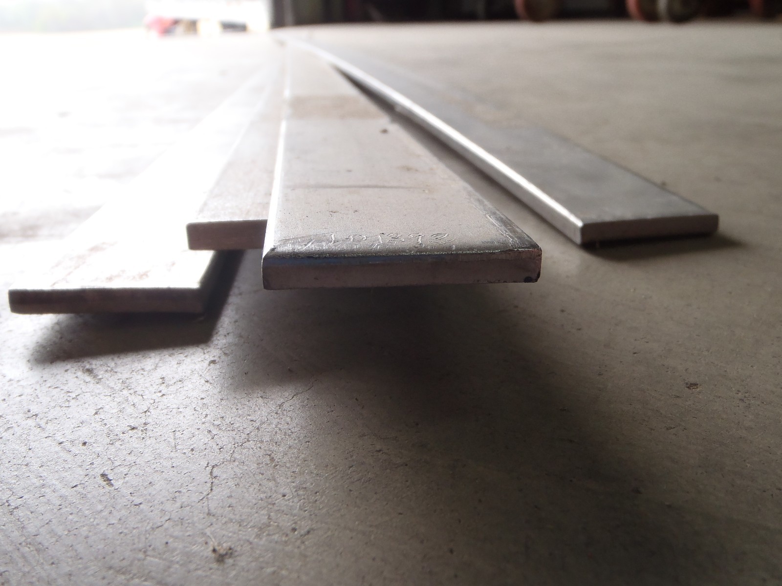 Stainless Steel Flat Bar Stock 1-1/2″ X 1/4″ X 10′ Ft ASTM A240 TP304 LOT OF 4