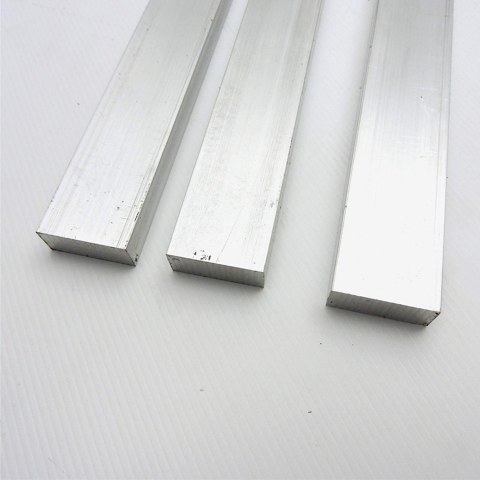 .375″ x 1.75″ Aluminum 6061 FLAT BAR 37.125″ Long new mill stock QTY 3 sku A627