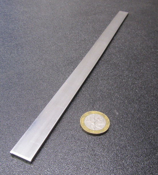 1018 Steel Bar, 1/8″ Thick x 5/8″ Wide x 12″ Length, 6 Pcs