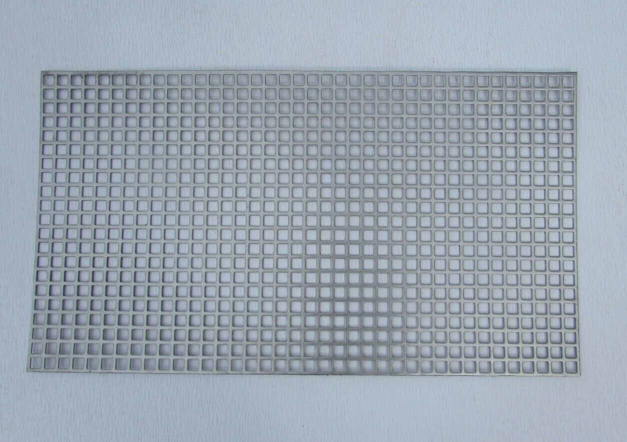 3/8″ SQUARE HOLE CARBON STEEL PERFORATED SHEET– 5″ x 5″