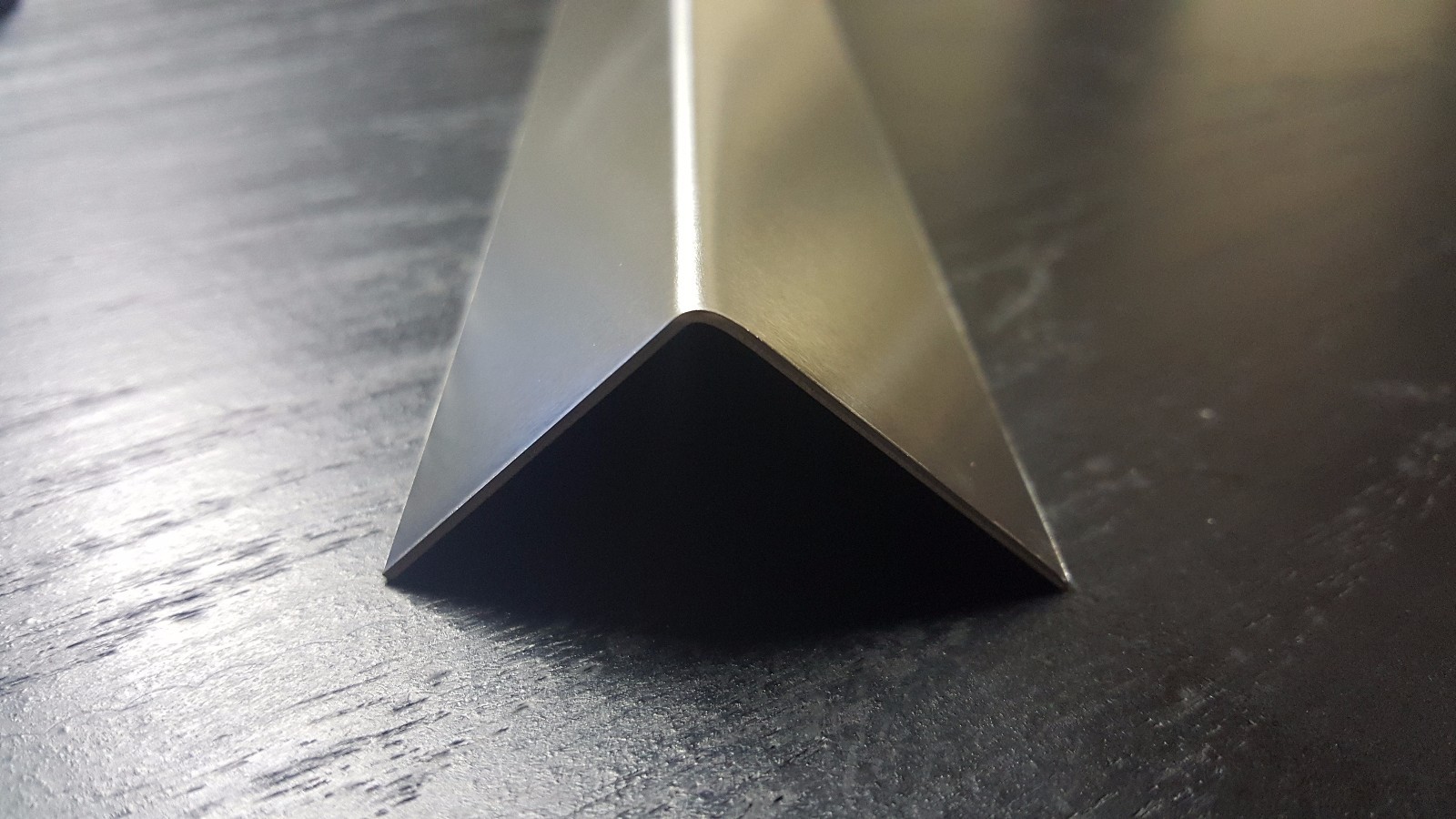 .040 Fabricated Aluminum 5052 Angle 1″ x 1″ x 48″ Long