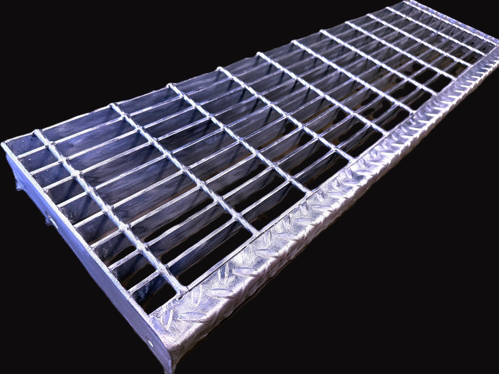 Steel bar grating galvanized stair tread size 42″x12″ X 1-1/4″