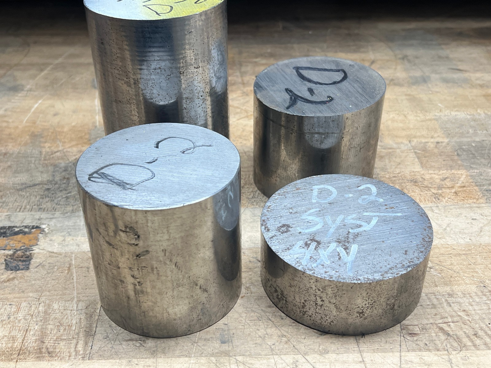 D2 Tool steel Round bar cut off lot 3.5″ 3.75″ 4″ – 42.9 lbs air hardening