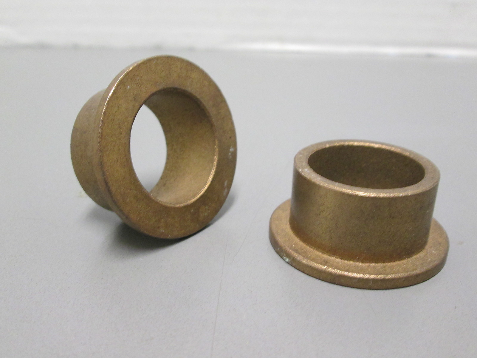 1″ X 1-1/4″ X 3/4″ FLANGED OILITE BRONZE BUSHING ONE EACH