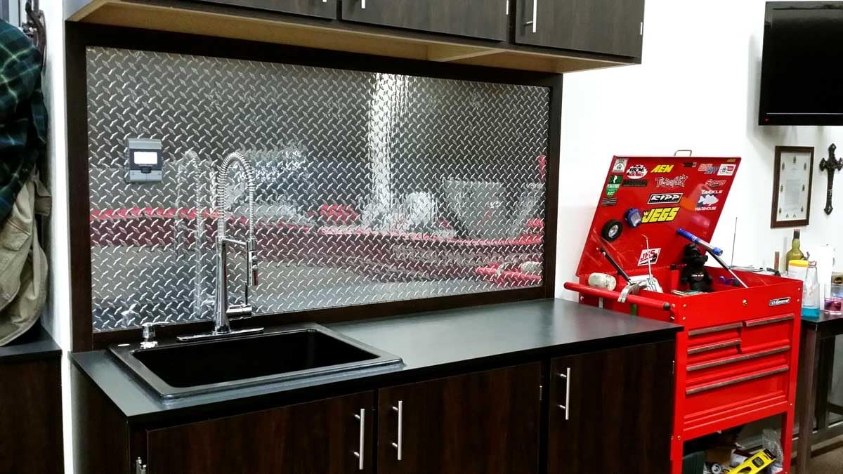 Aluminum Diamond Plate .04″ (1/25″)Thick Sheet Trailer, RV, Garages 48″ x 96″