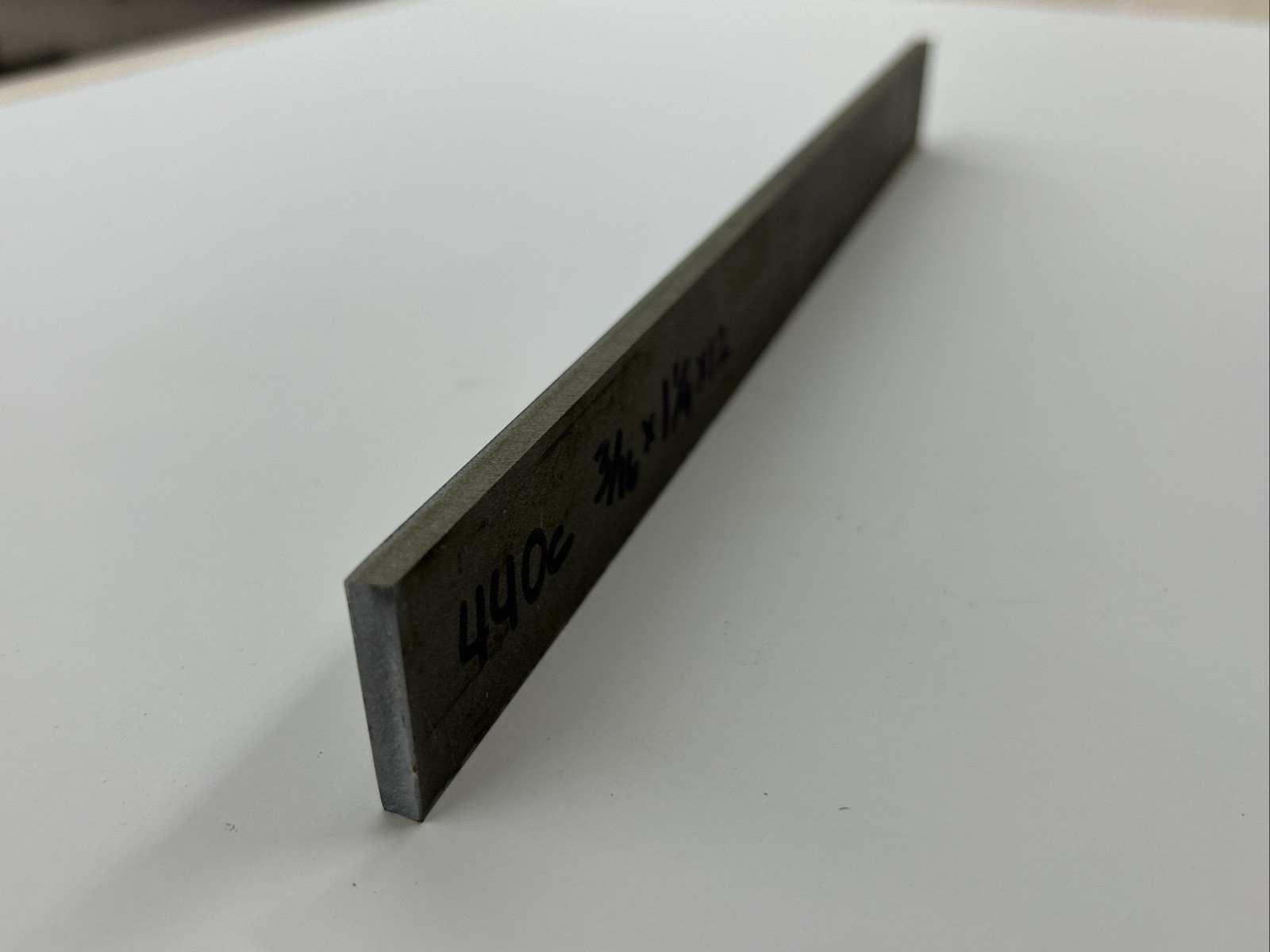 440C Stainless Steel 3/16″ x 1 1/4″ x 12″ bar, Knife Making Stock, Billet