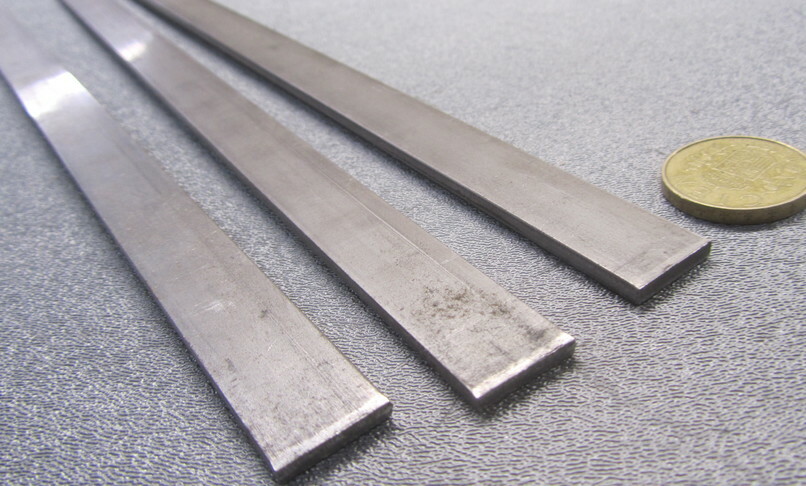 1018 Steel Bar, 1/8″ Thick x 5/8″ Wide x 36″ Length, 3 Pcs