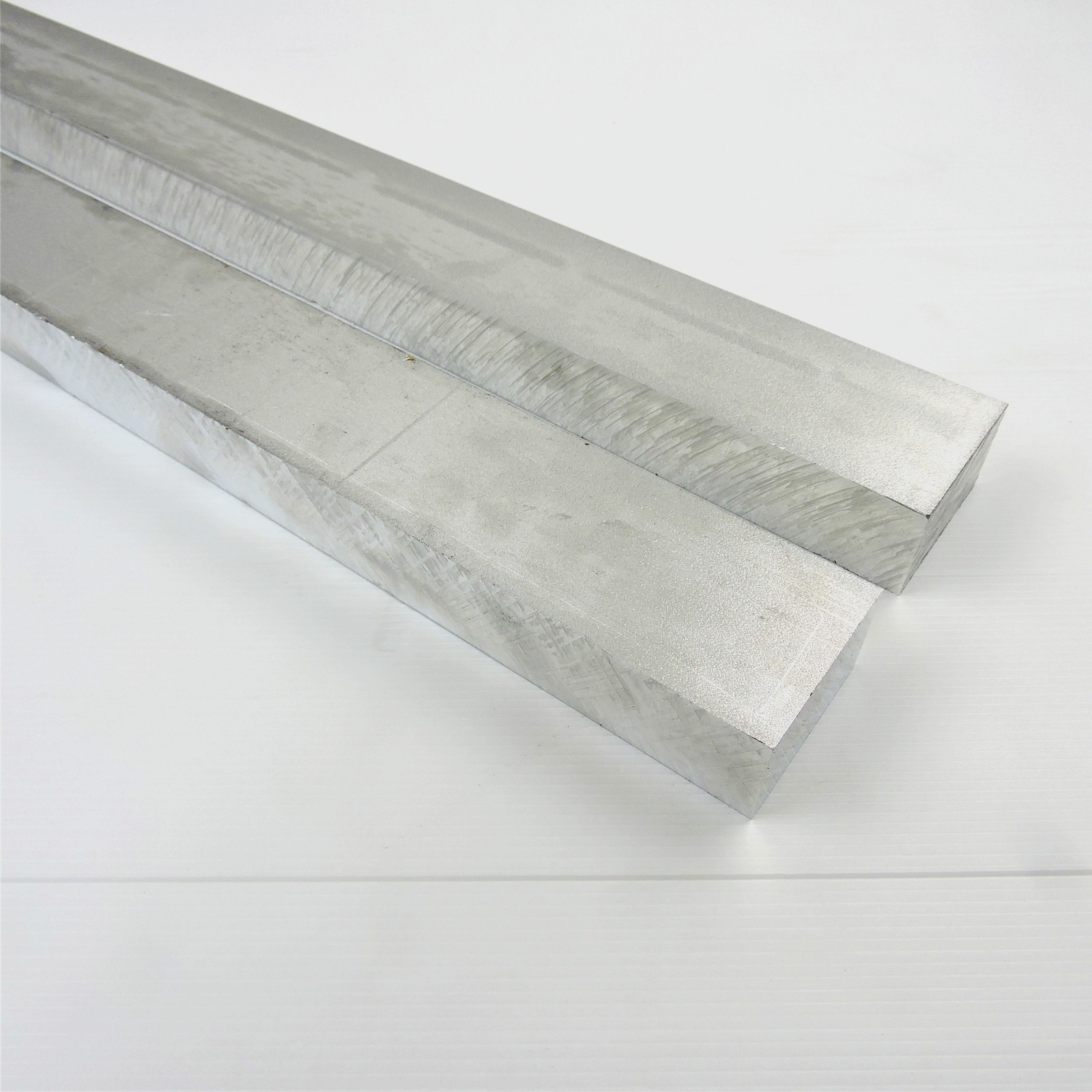 1.125″ thick 1 1/8 Aluminum 6061 PLATE 2.375″ x 60.5″ Long QTY 2 sku 106110