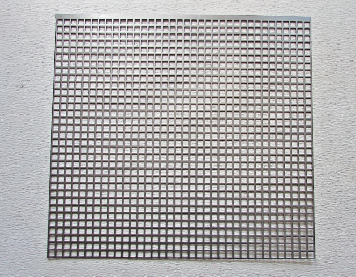 3/8 SQUARE PERFORATED METAL 16 GAUGE–PLAIN STEEL– 16-3/4″ X 18″