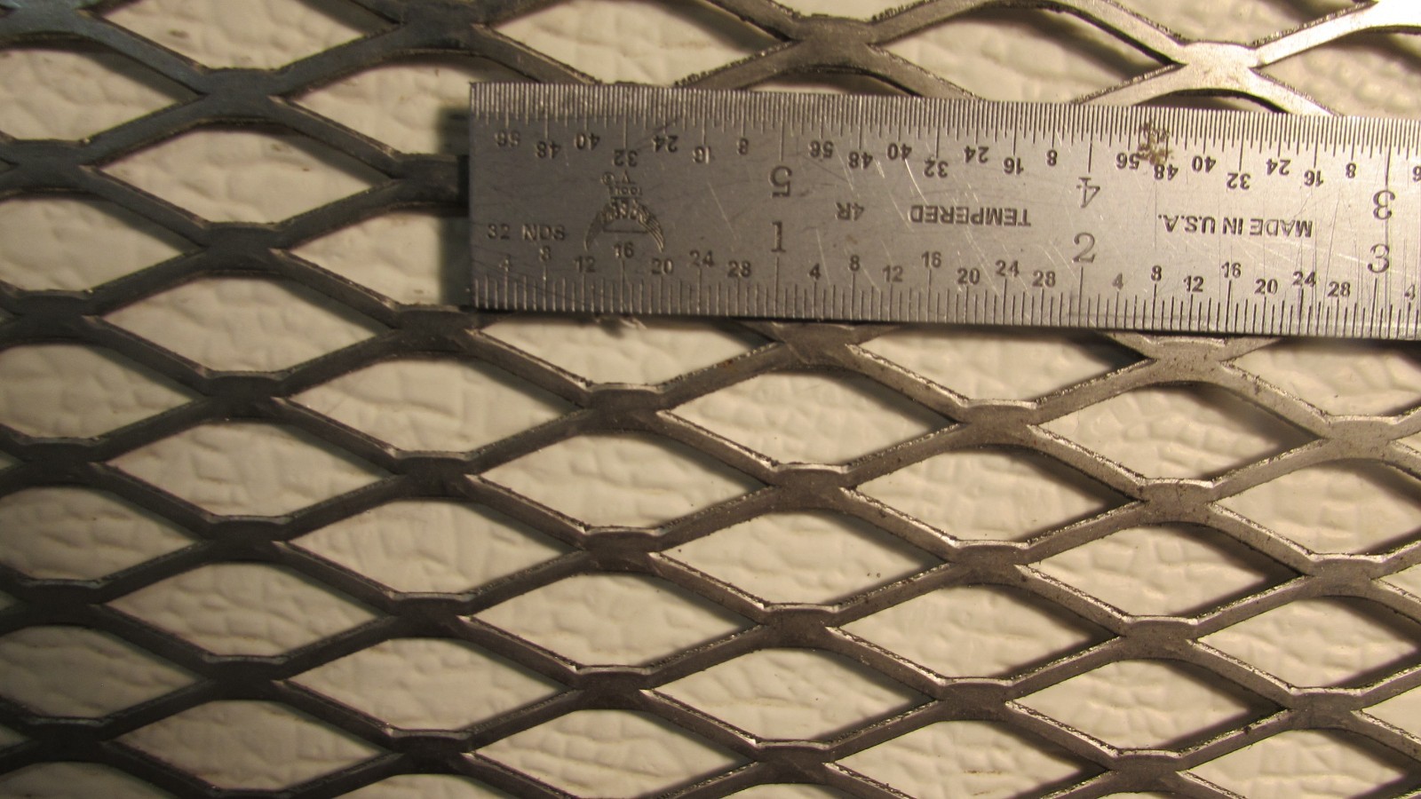 1/2 #16 304 STAINLESS STEEL FLATTENED EXPANDED METAL—12″ X 12″—