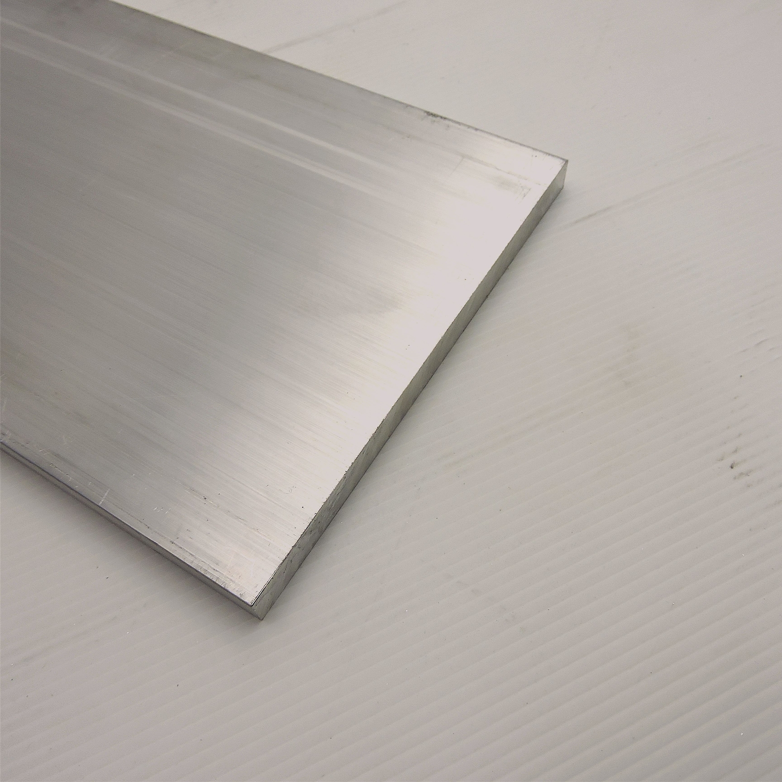 .5″ x 7″ Aluminum 6061 FLAT BAR 23″ Long new mill stock sku K541