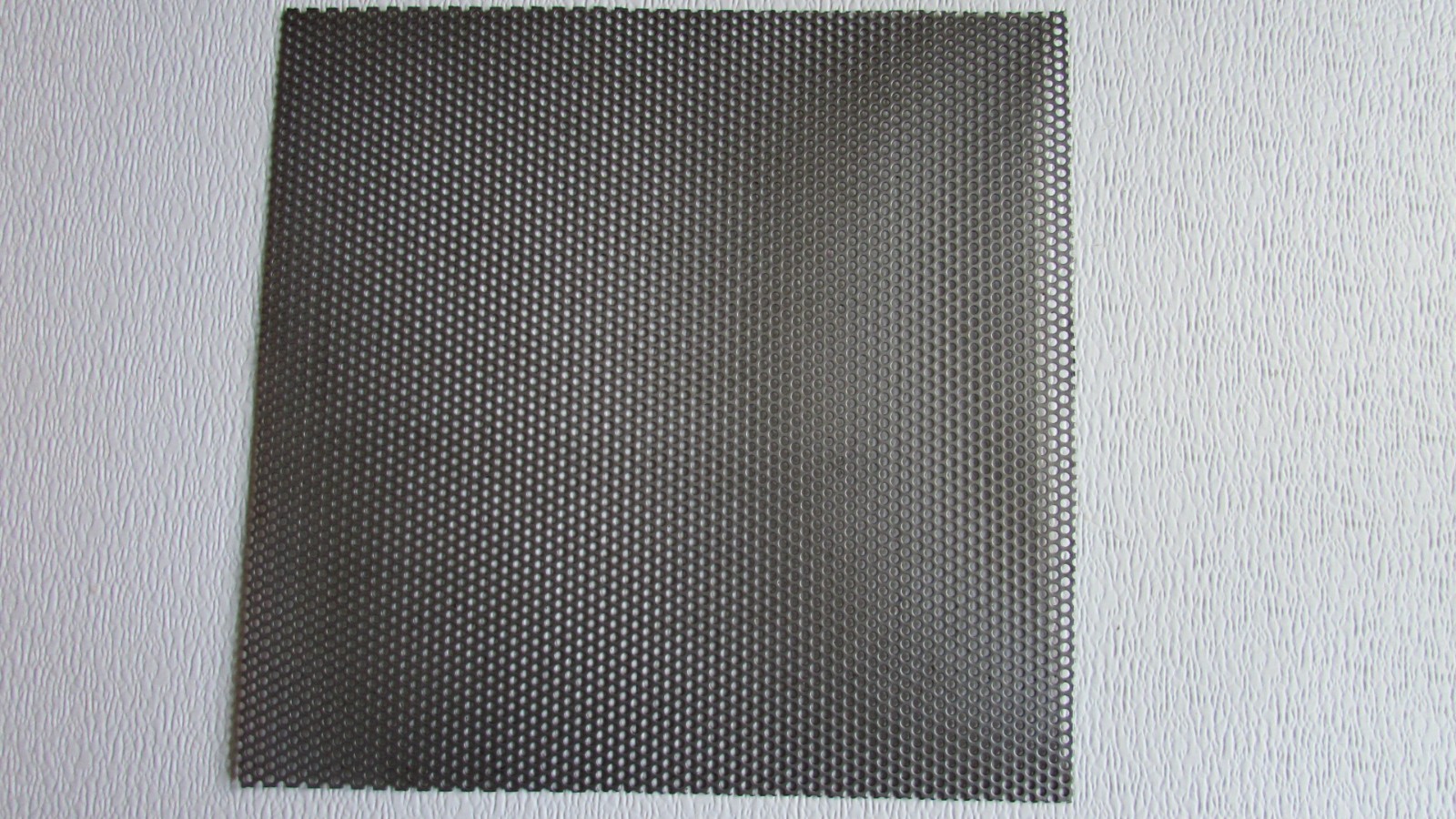 1/8″ HOLES-18 GAUGE– 304 STAINLESS STEEL PERFORATED SHEET –12″ X 12″
