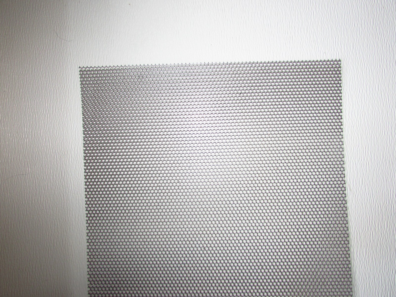 ==-5/32″ ROUND HOLES–18 GAUGE 304 STAINLESS PERFORATED SHEET–12″ x 14″==