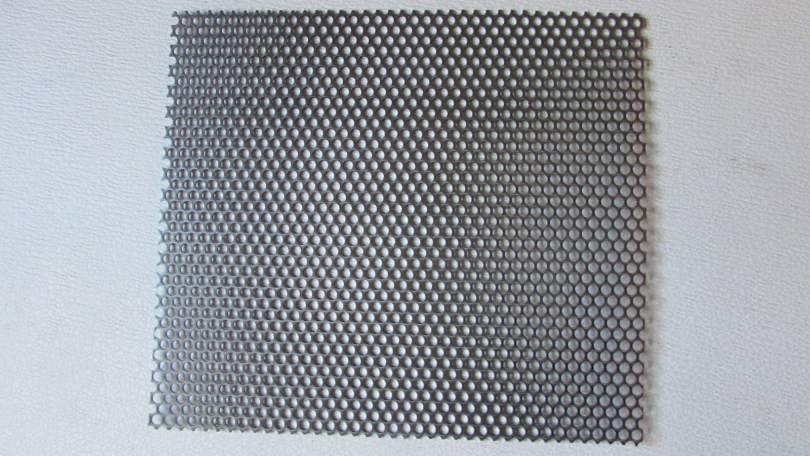 1/4″ HOLES 20 GAUGE 304 STAINLESS STEEL PERFORATED SHEET– 6″ X 6″
