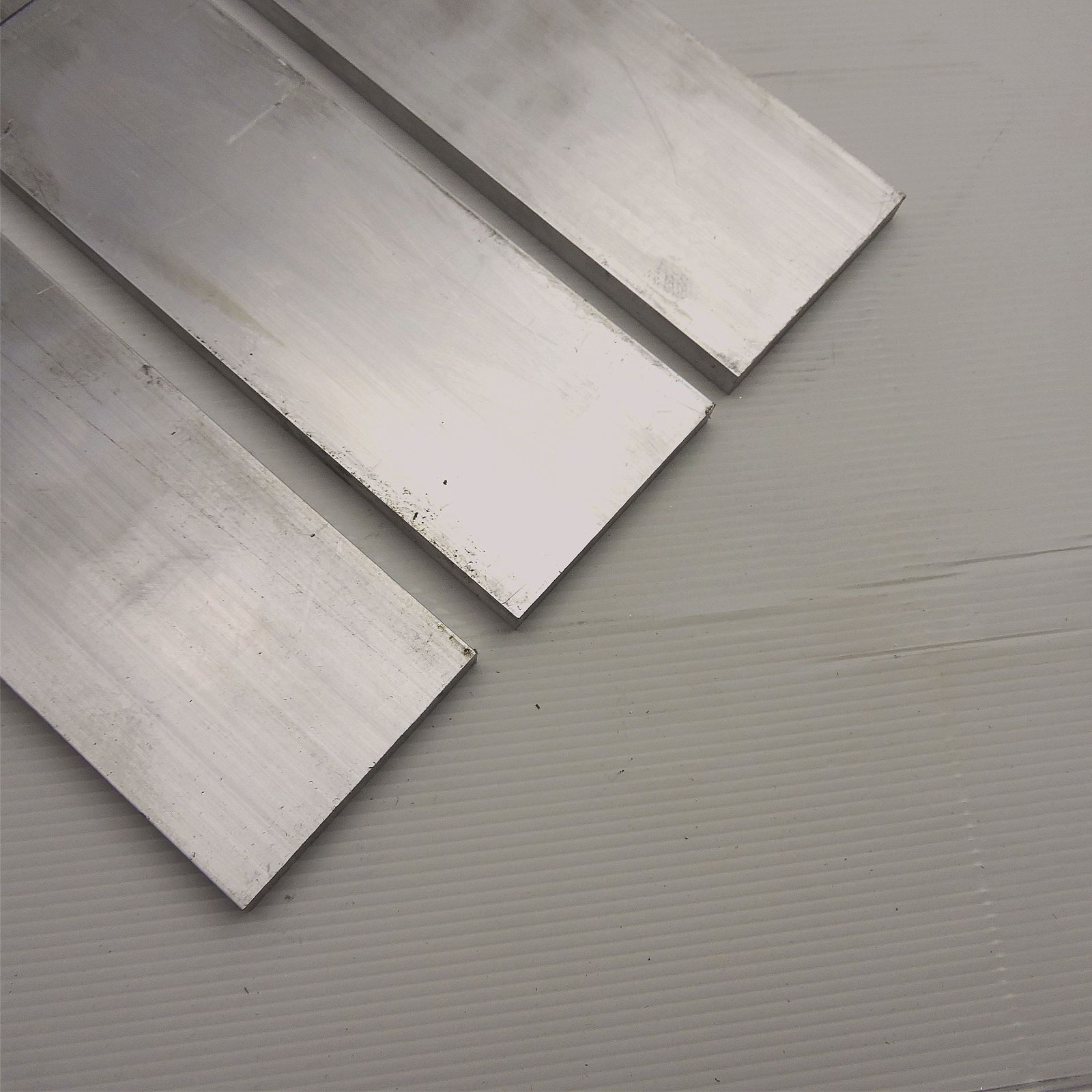 .375″ x 3.5″ Aluminum 6061 FLAT BAR 37.375″ Long new mill stock QTY 3 sku A610