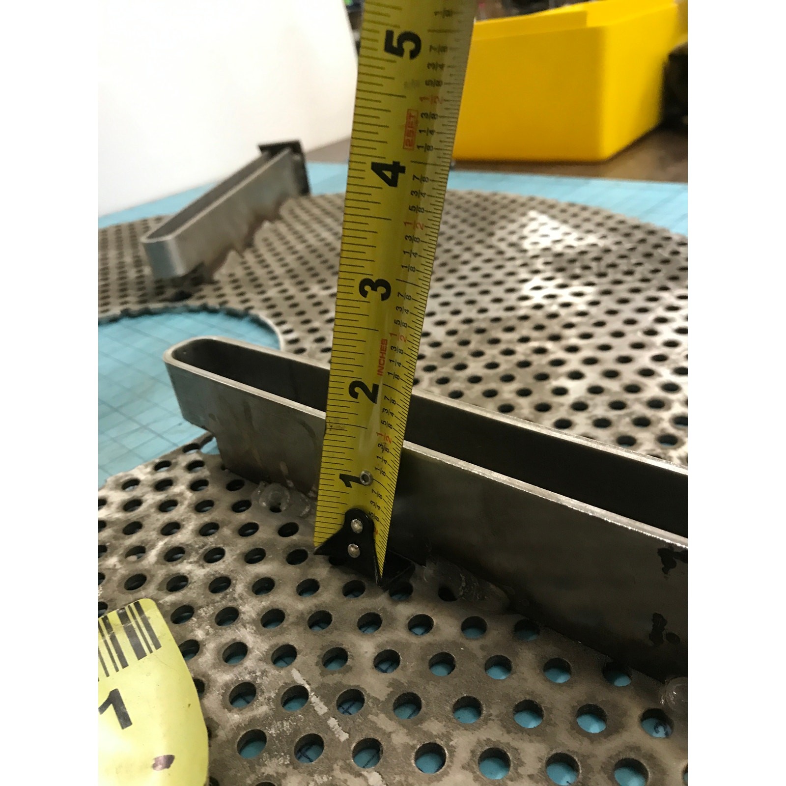 Industrial Perforated Stainless Steel Disc Screen Plate 25″ OD 7″ ID