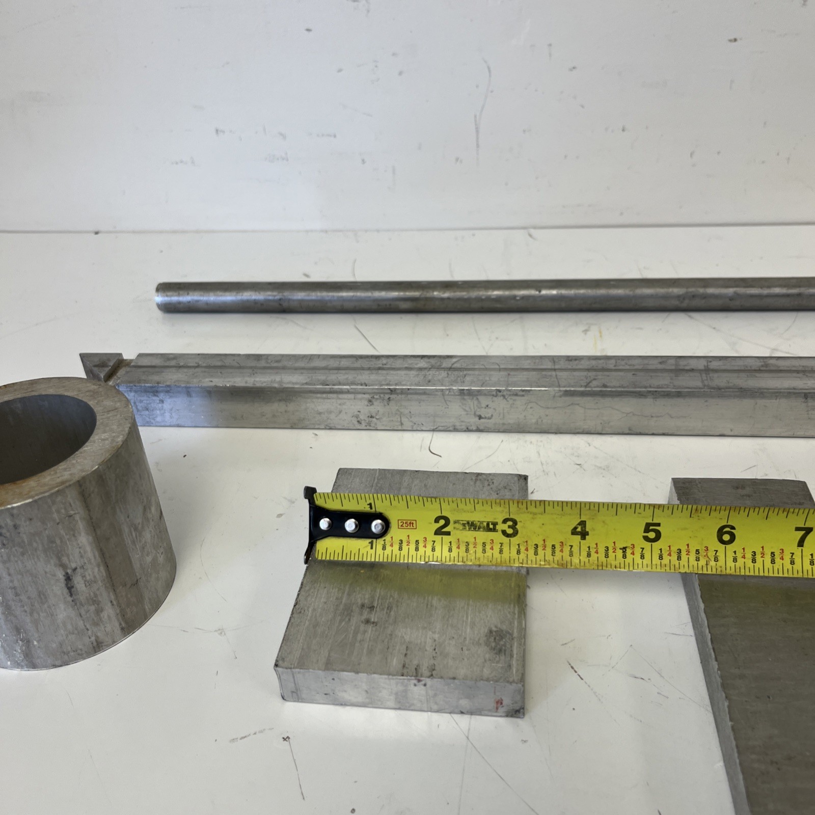 (6) Piece Aluminum Remnant Lot. See Pics .3/4” Down To 1/4”