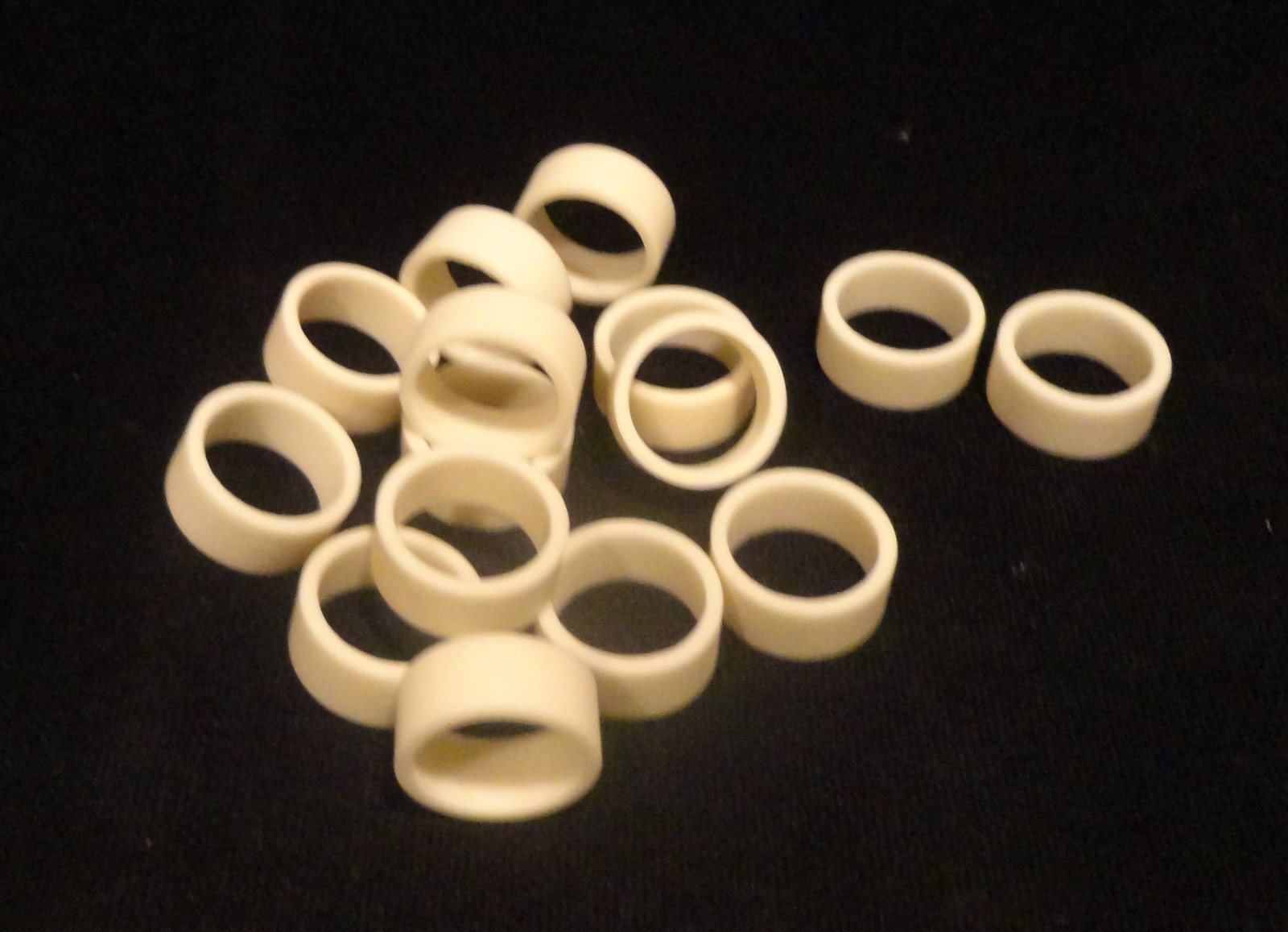 LOT OF SIX (6) 0.315″L HIGH PURITY ALUMINA CERAMIC RING SPACER SLEEVE No.:114B