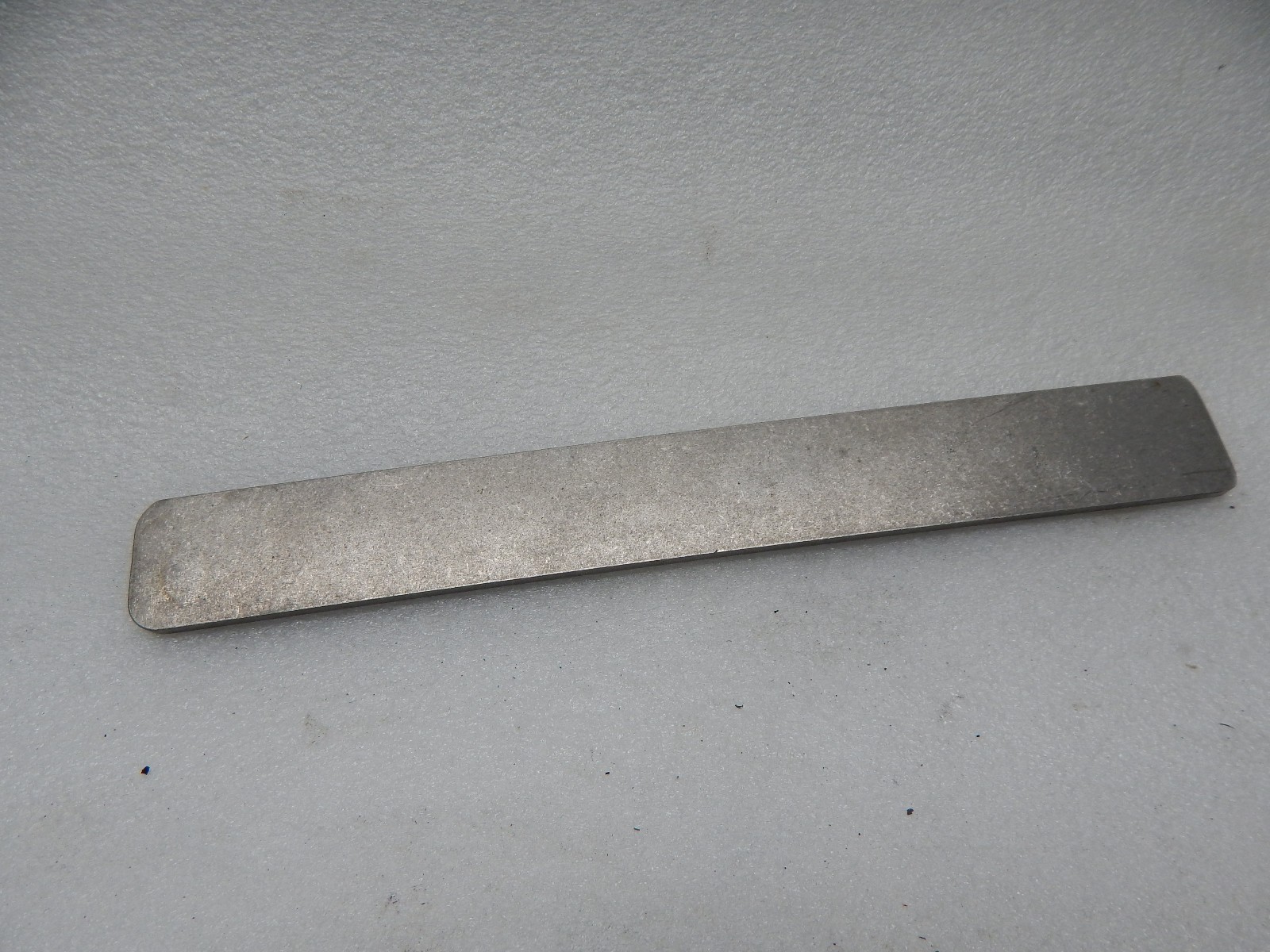 1/8″ x 1″ X 8″ 304 STAINLESS STEEL FLAT BAR Actual size 1/8 X .970 X 7-7/8