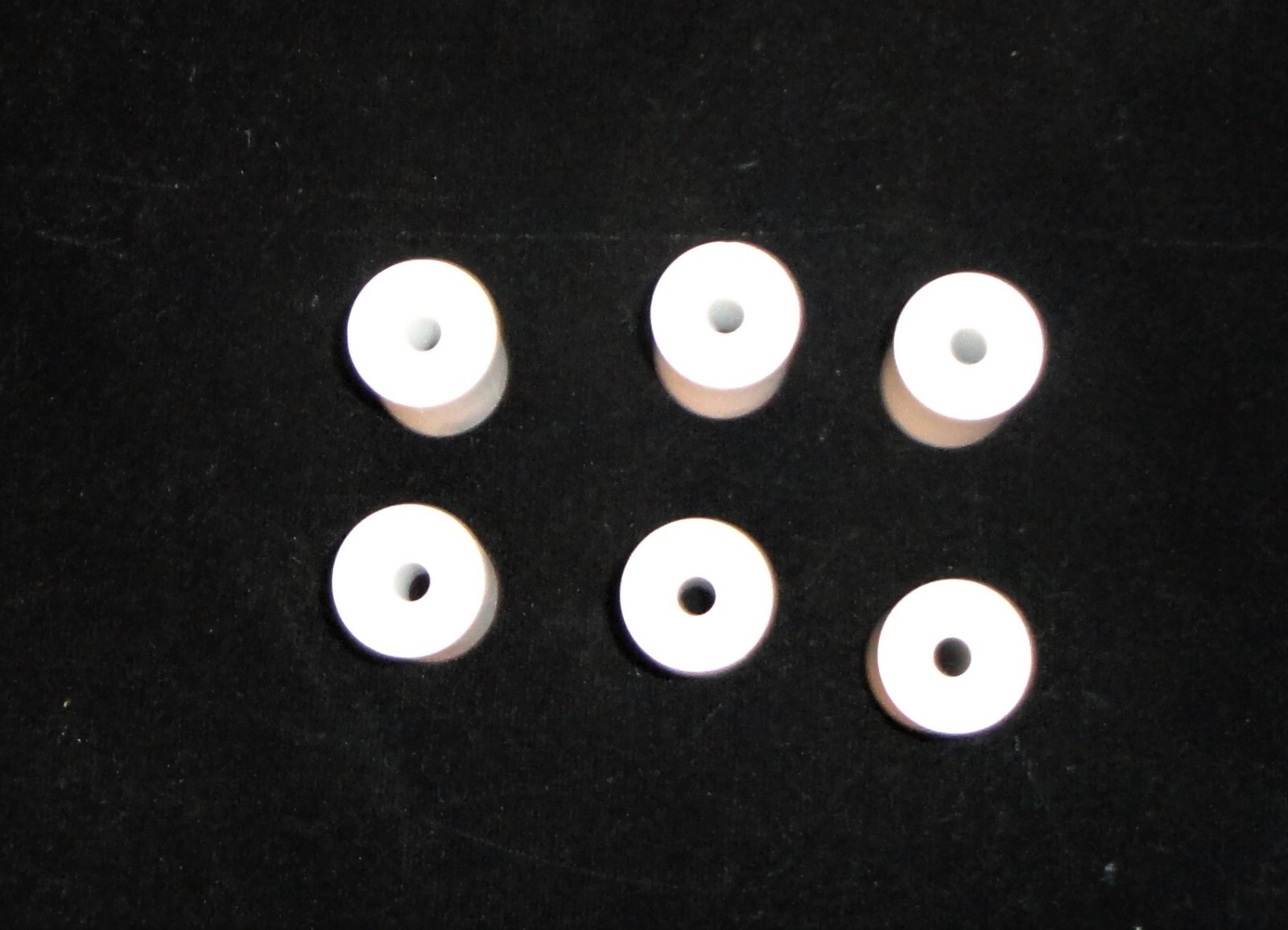 LOT OF SIX 1.070″ L x 0.750″ OD COUNTERBORED 96% ALUMINA BUSHING No.: 294