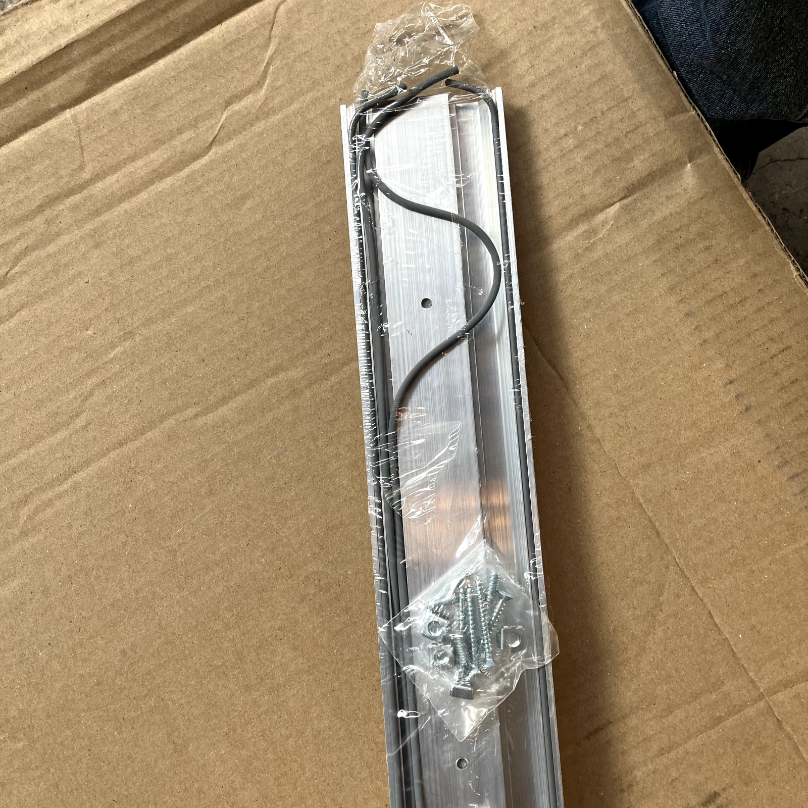 MD Threshold Adjustable Height Low-profile 36″ Threshold